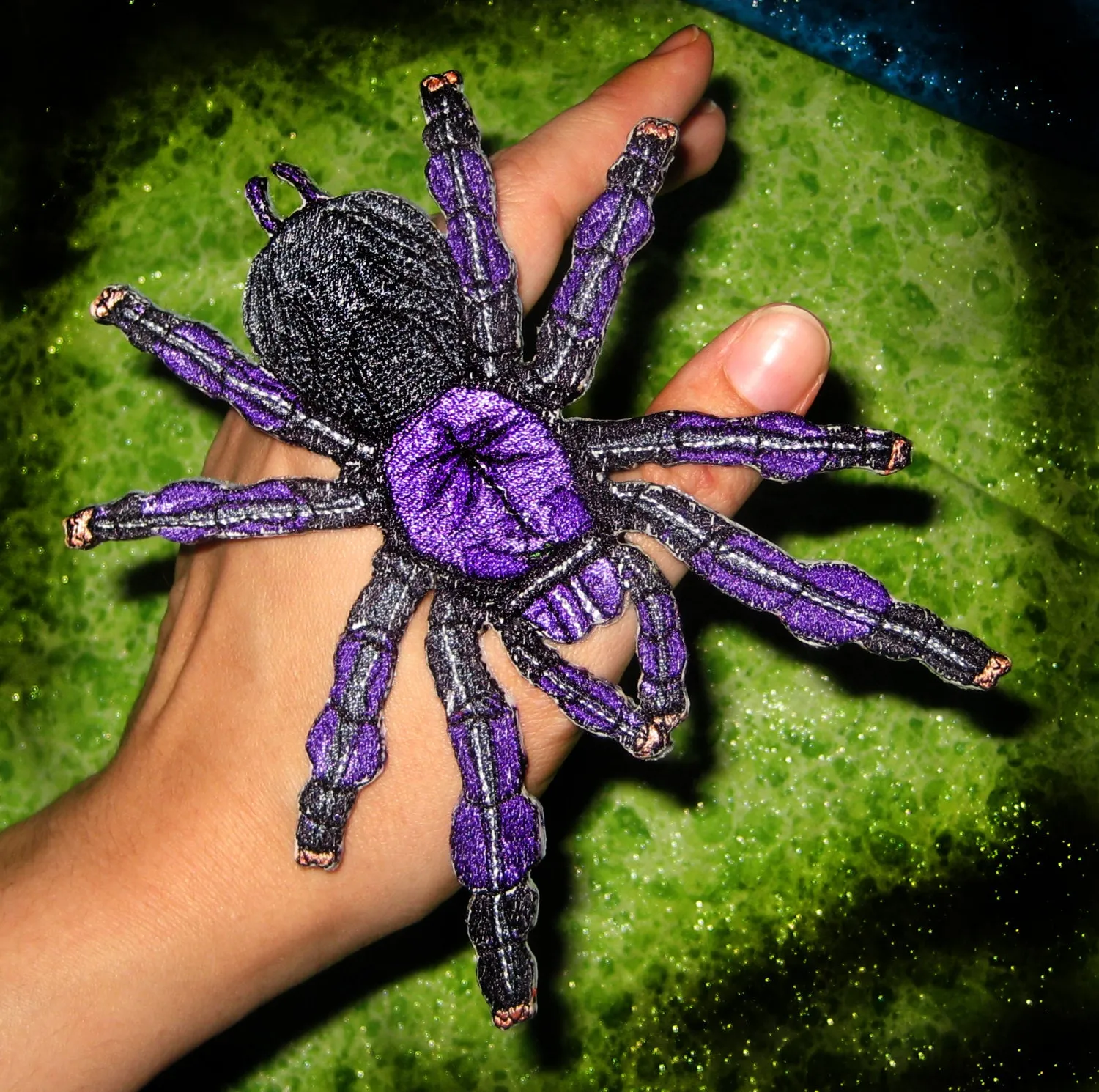 19205 purple tarantula enclosure